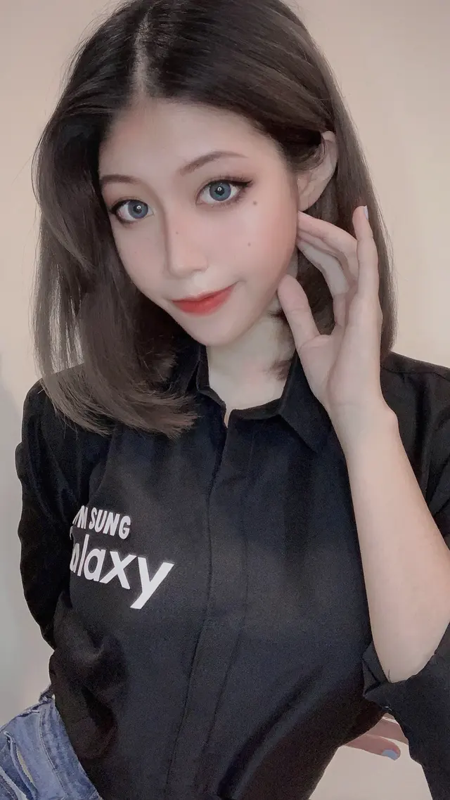 Coser@Ain Nguyen: Samsung Sam (15 photos)