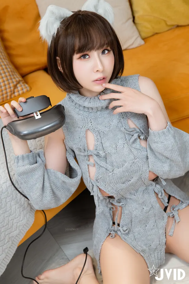 [JVID] 黎菲兒:《元宇宙》-巨乳女仆，挑逗版 (120 photos)