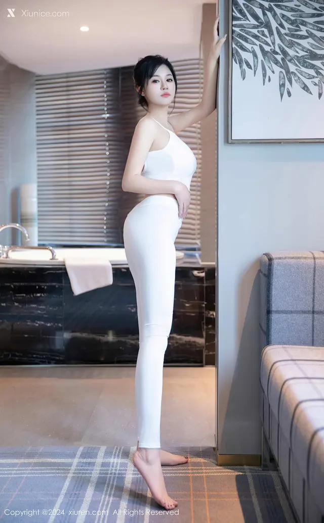 Xiuren秀人网 No.8575 金小依 (75 photos)
