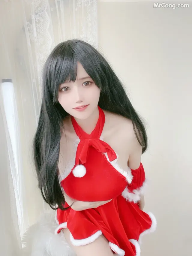Coser@小仓千代w No.018: 红色礼物裙 (23 photos)