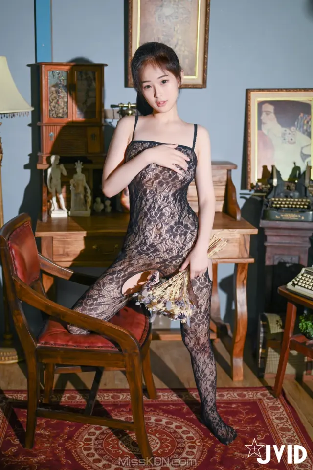 [JVID] 婕咪 Juice: 這次你擁堵了 (86 photos + 1 video)