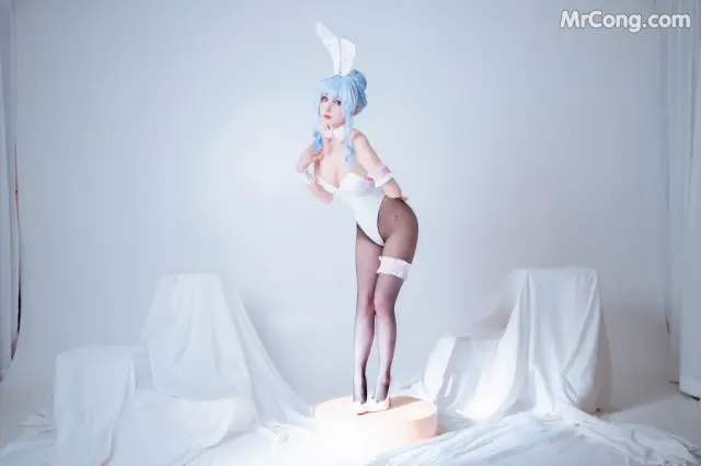 Coser@rioko凉凉子 Vol.108: 雪女兔女郎 (48 photos + 6 videos)