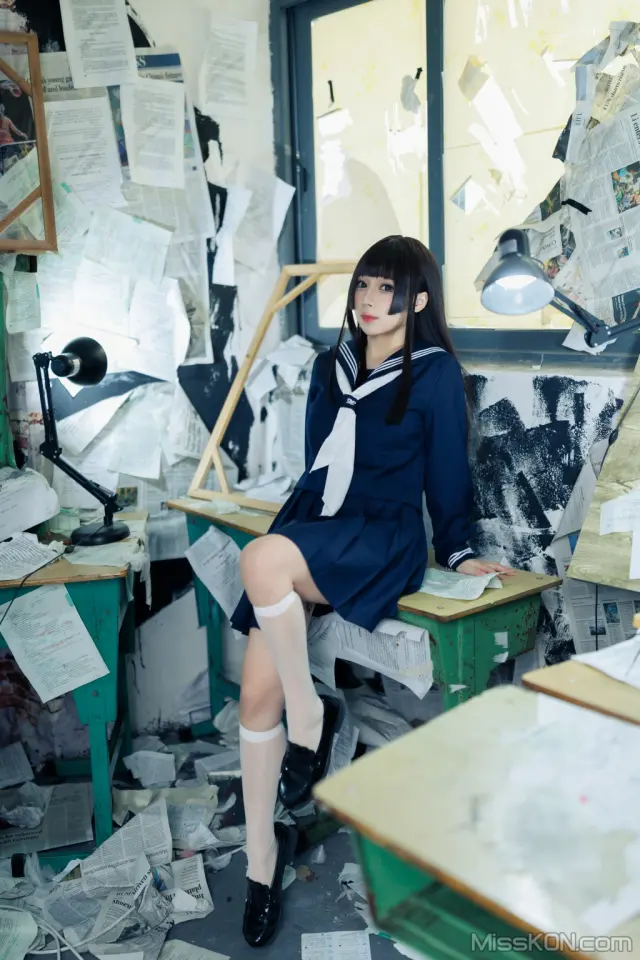 Coser@胡桃猫Kurumineko: 反差学妹 (132 photos)