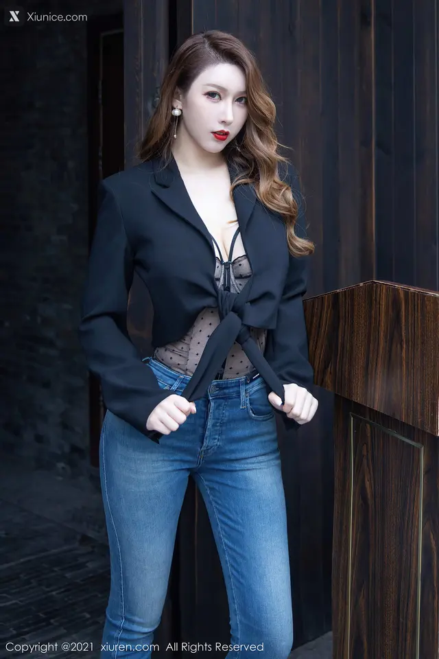 Xiuren秀人网 No.4262 尤妮丝Egg (50 photos)