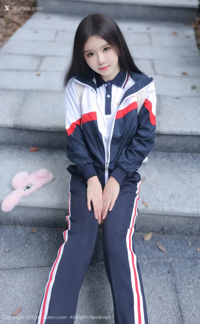 Xiuren秀人网 No.8335 小薯条nienie (88 photos)