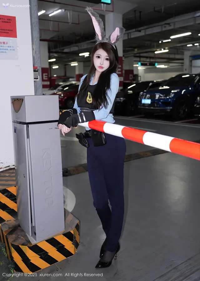 Xiuren秀人网 4K No.10158 甜妮 (70 photos)