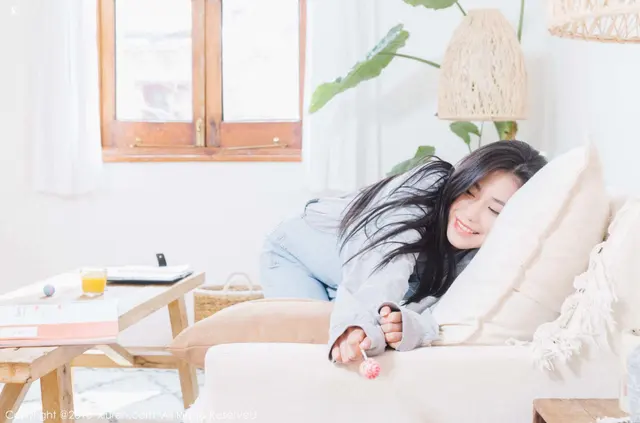 Xiuren秀人网 No.1024 许诺Sabrina (83 photos)