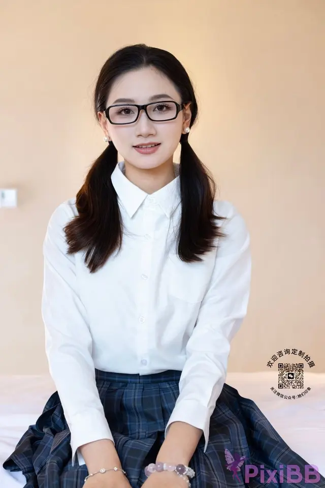 [她们印象] No.025: 小爱 (200 photos + 1 video)