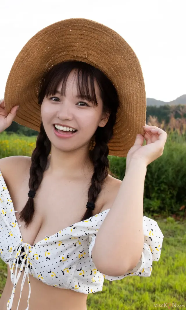 [JP] Hongo Yuzuha (本鄉柚巴): 知ってた？ドキドキってうつるんだって（笑） (95 photos)