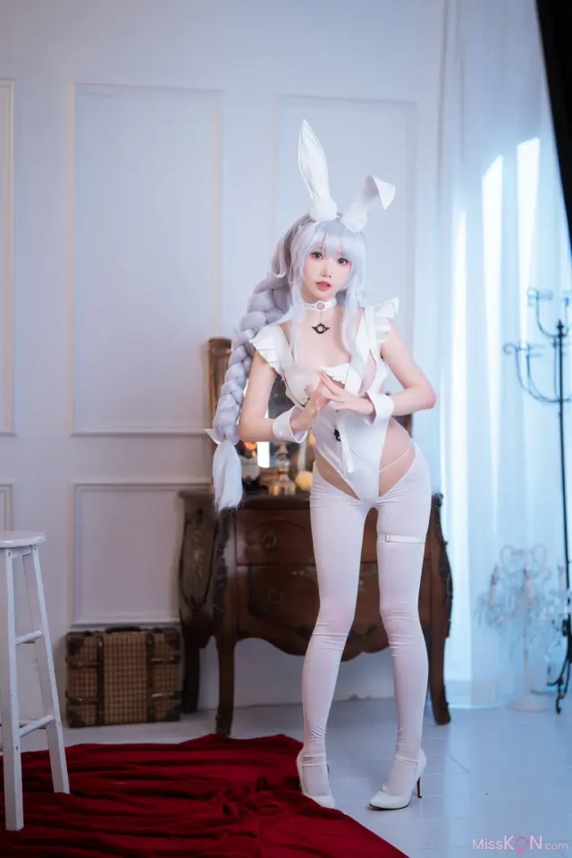 Coser@面饼仙儿: 碧蓝航线 恶毒兔女郎 (16 photos)