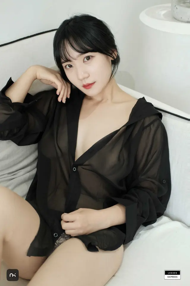 [LE] LEBE-082: Ming (53 photos)