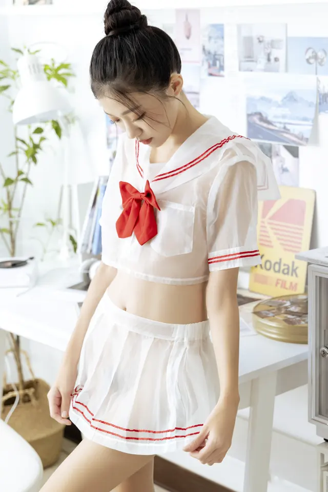[JVID] 妍妍 Angel - 电竞少女-超可愛微乳美少女-第一次的性感開發 (109 photos)