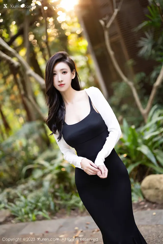 Xiuren秀人网 No.7830 章芃芃 (80 photos)