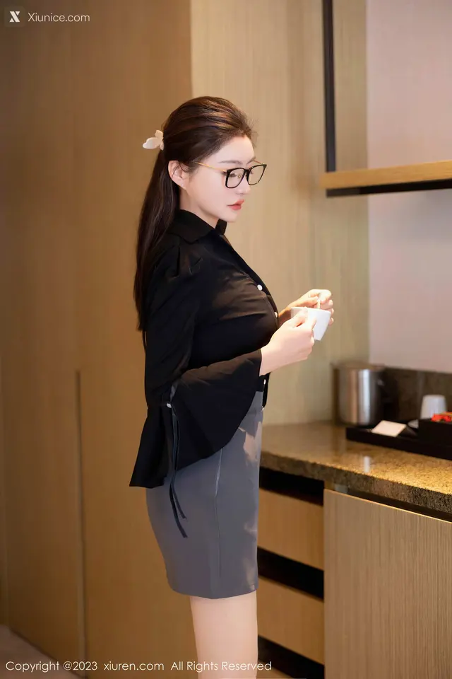 Xiuren秀人网 No.7549 唐宁宁 (85 photos)