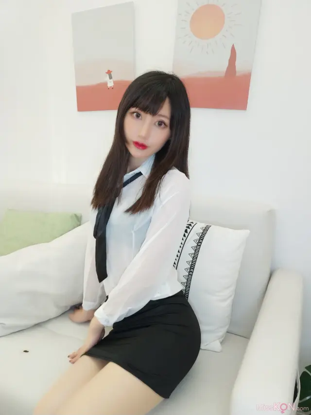 Coser@木之本果: 秘書さんは退勤後です (108 photos + 4 videos)