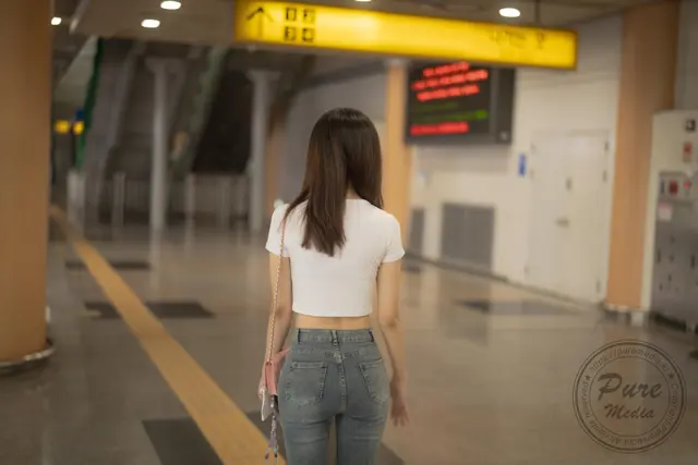 Pure Media Vol.258: Hina (히나) – Share My Girlfriend (227 photos)
