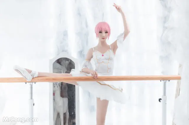 Coser@面饼仙儿 No.041: 小圆芭蕾 (12 photos)