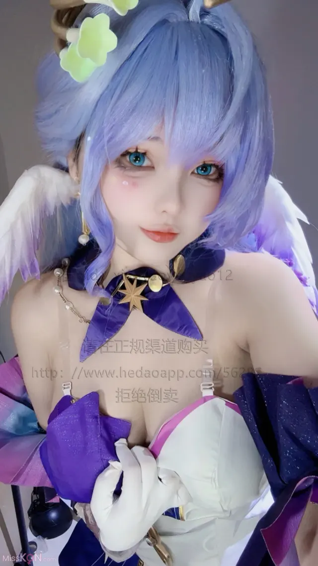 Coser@小瑶幺幺: 知更鸟自拍版 (40 photos + 10 videos)