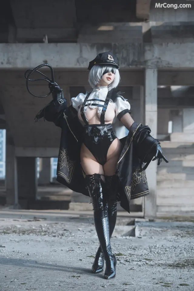 Coser@云溪溪 (Yunx1x1) Vol.050: 奶桃 N59 2b同人 (43 photos)