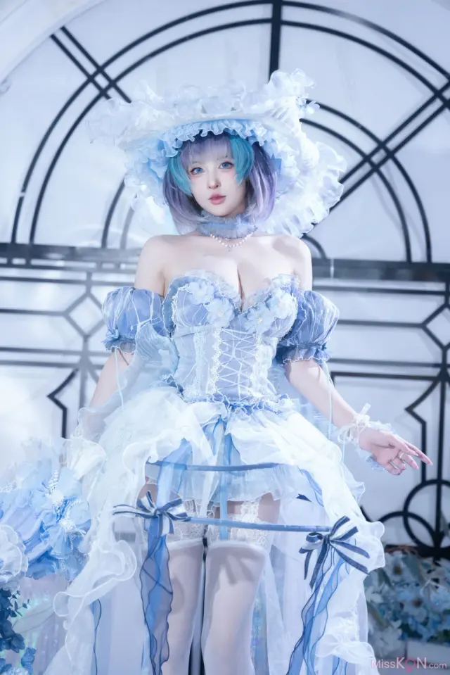 Coser@清水由乃 - 柴郡废稿礼服 (24 photos)
