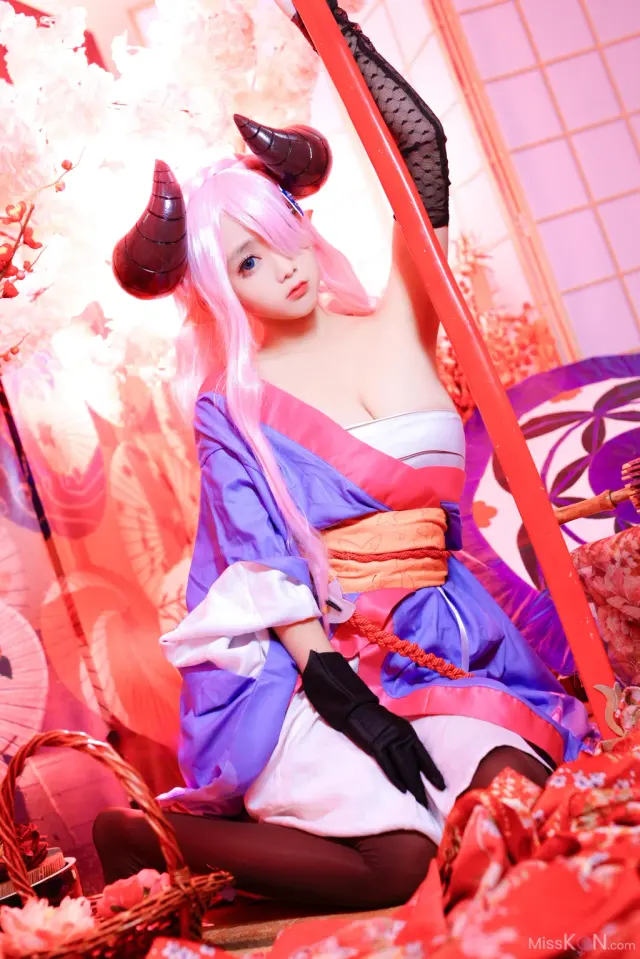 Coser@日奈娇: 碧蓝幻想 娜露梅亚 (38 photos)