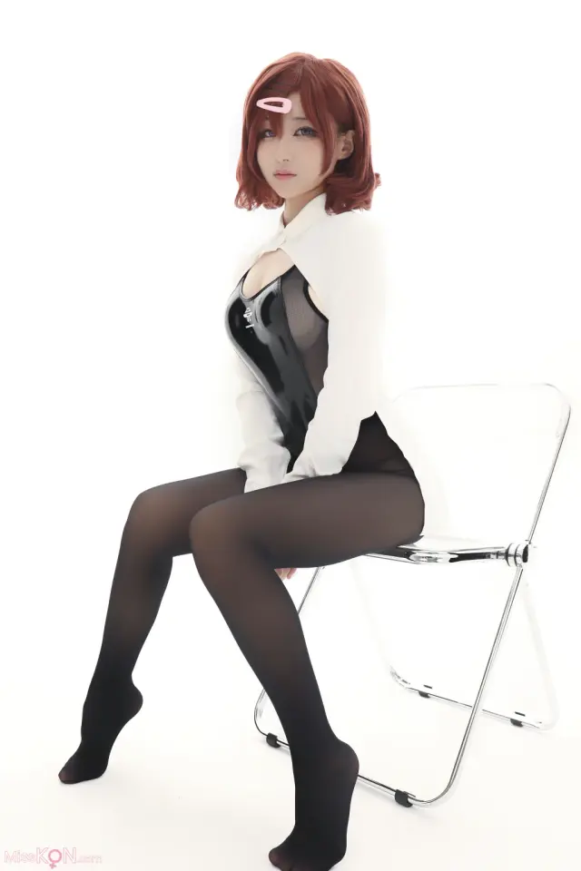 Coser@幼愛youmeko: 樋口円香竞泳灰丝 (29 photos)