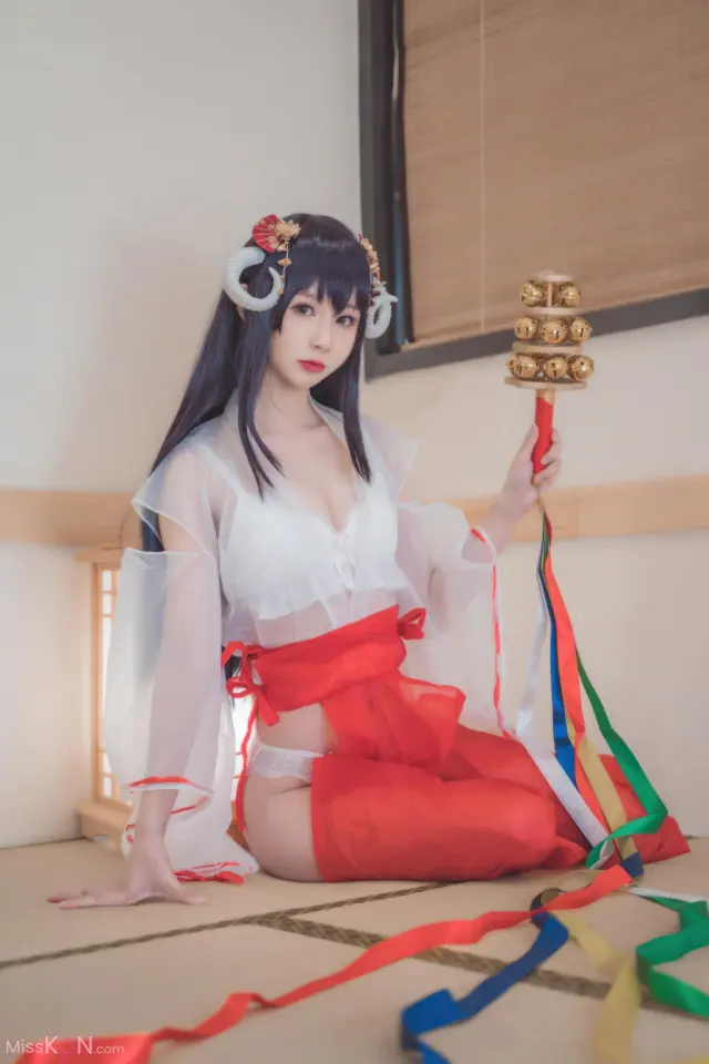 Coser@西园寺南歌 - 透明巫女 (24 photos)