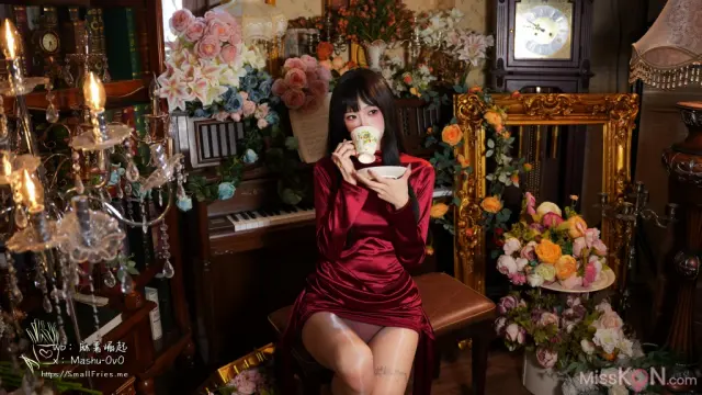 Coser@麻薯好吃: 酒红礼赞 (47 photos)