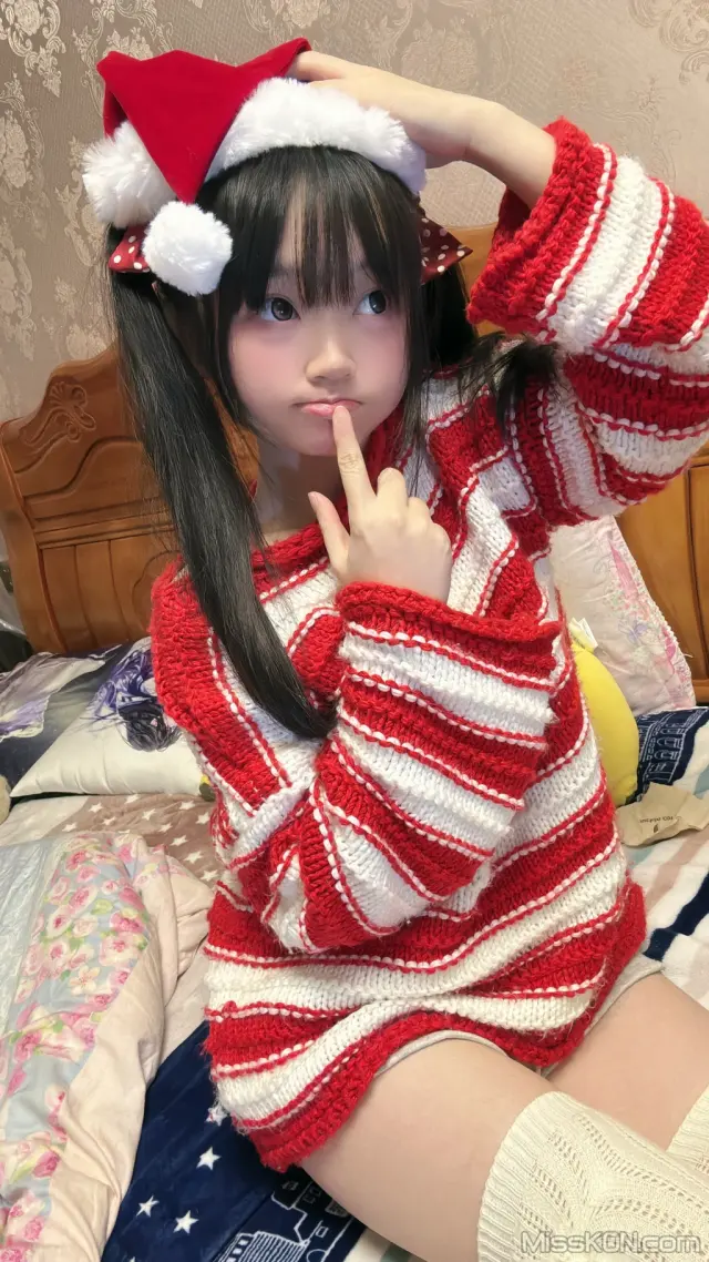Coser@神沢永莉: 圣诞礼物 (74 photos + 10 videos)