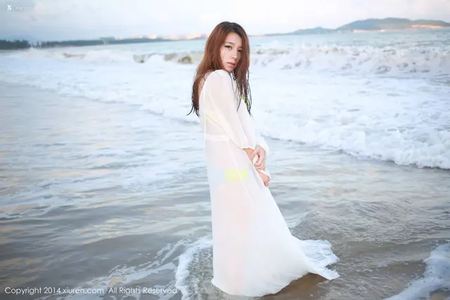 Xiuren秀人网 No.0165 vetiver嘉宝贝儿 (37 photos)