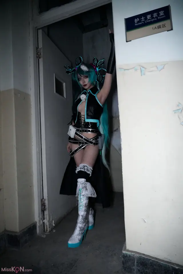 Coser@絞肉姬Walküre: 骸音 囚人与纸飞机 (44 photos)