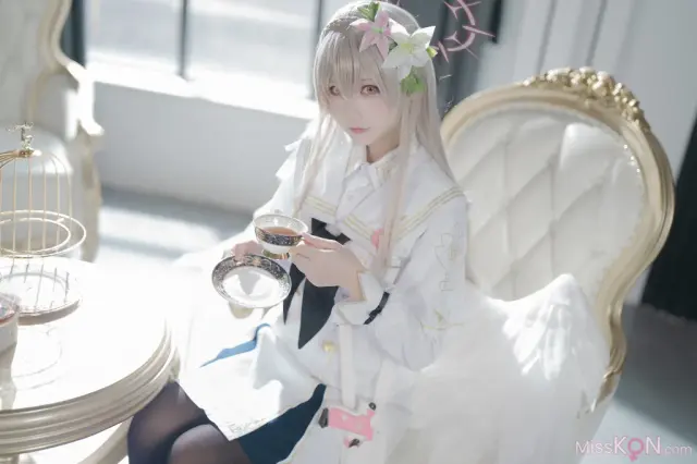 Coser@lunananya: 蔚蓝档案 桐藤渚 (22 photos)