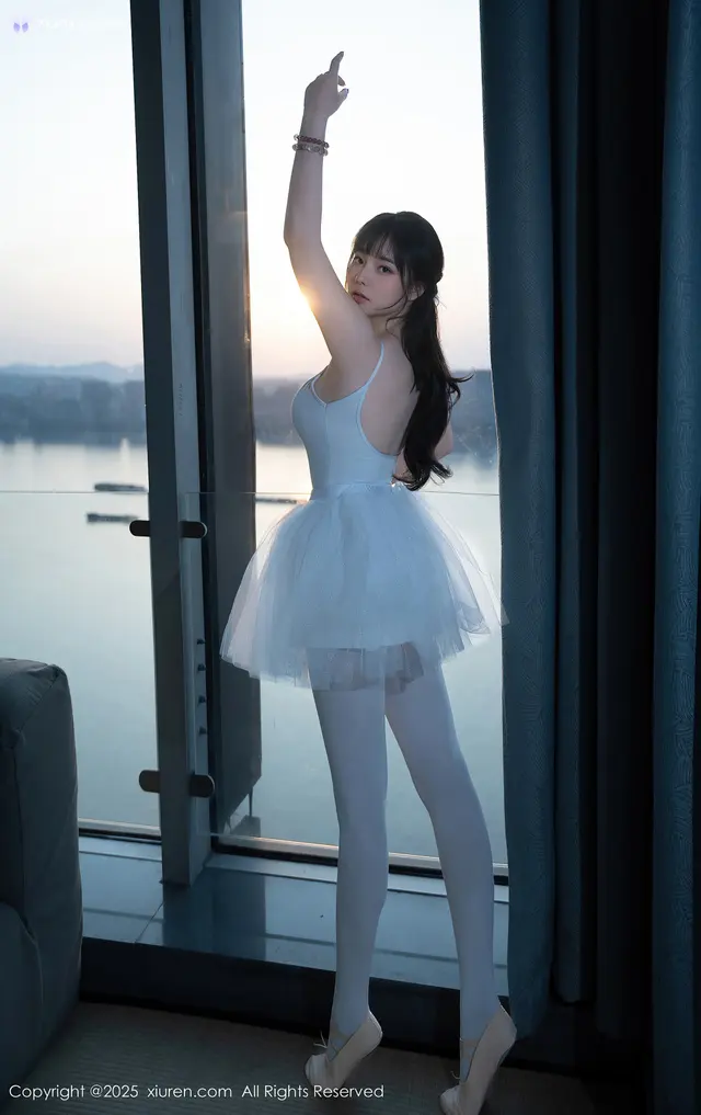 Xiuren秀人网 4K No.10575 软情 (79 photos)