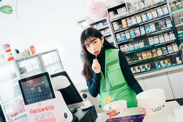 [Loozy] Sonson (손손) – First Nipple Alba (S.Ver) (145 photos)