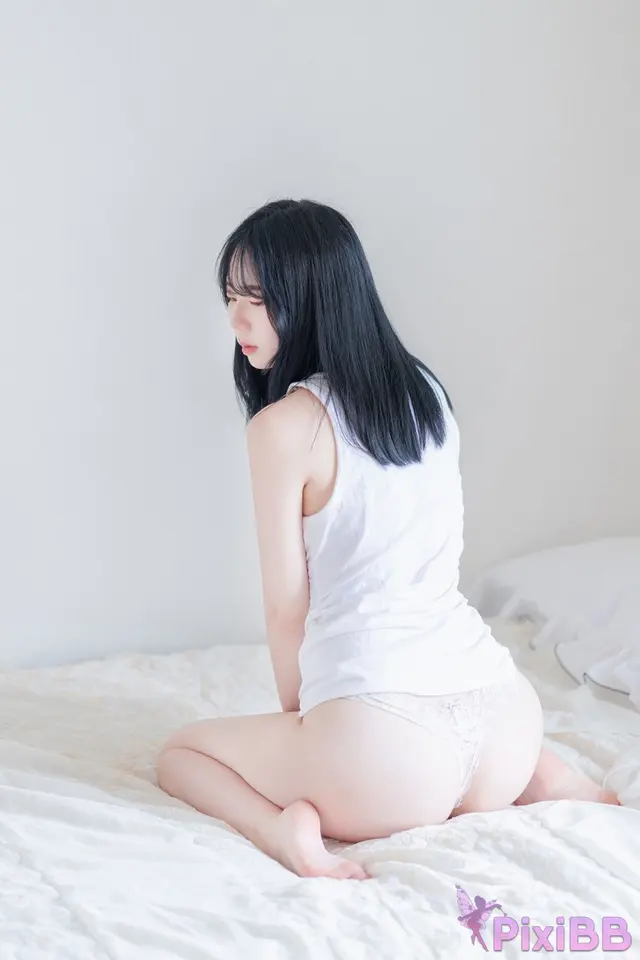 MYUA x HARE – Myu_a_ (뮤아) Vol.03 (58 photos)