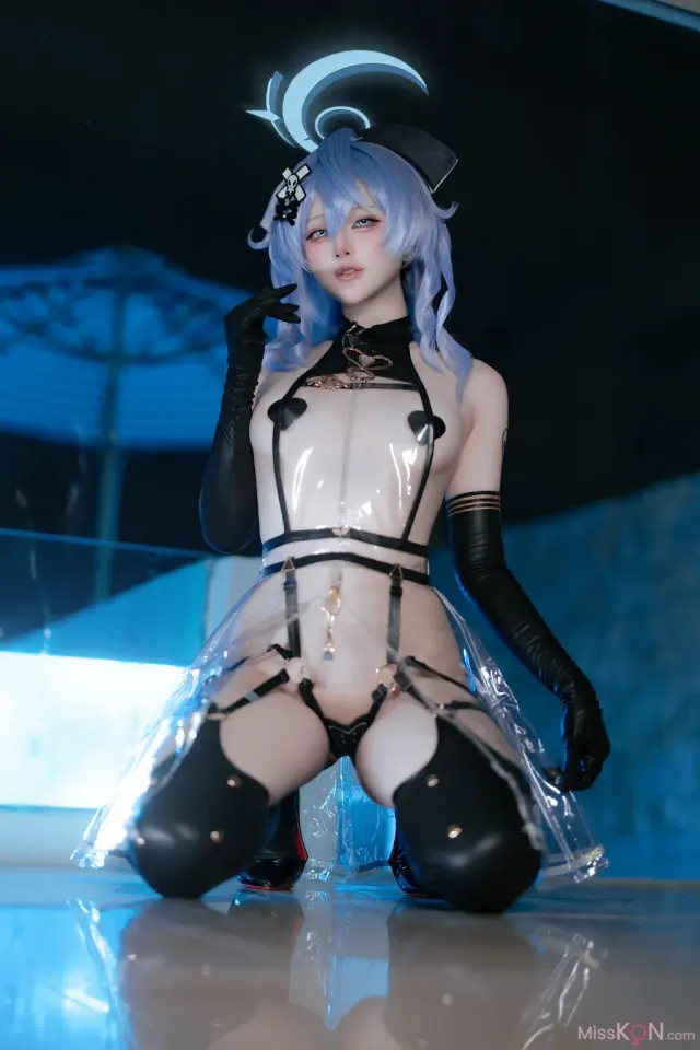 Coser@屿鱼: 亚子 同人透明护士 (31 photos)