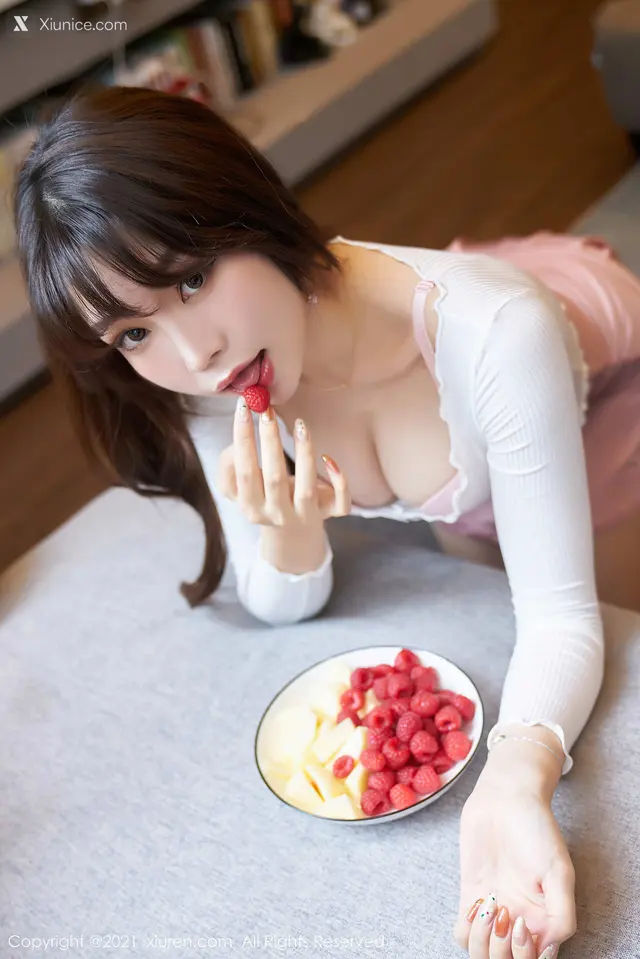 Xiuren秀人网 No.3344 芝芝Booty (71 photos)