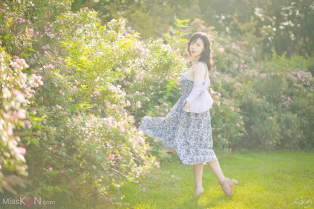 Coser@皮皮奶可可爱了啦 - 蔷薇花 (22 photos)