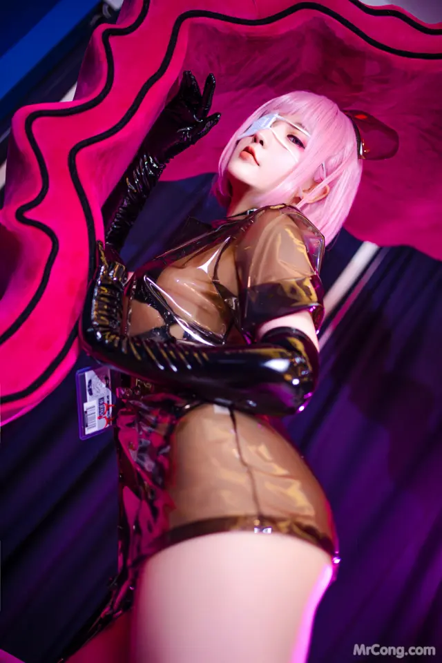 Coser@星之迟迟Hoshilily: 透明护士 (46 photos)