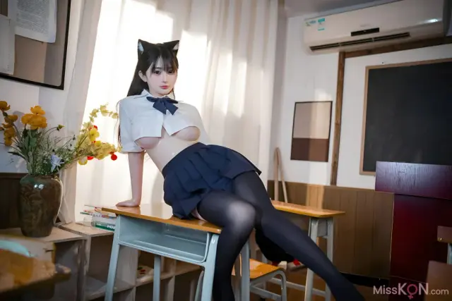 Coser@桜井宁宁: JK猫耳 (150 photos + 1 video)
