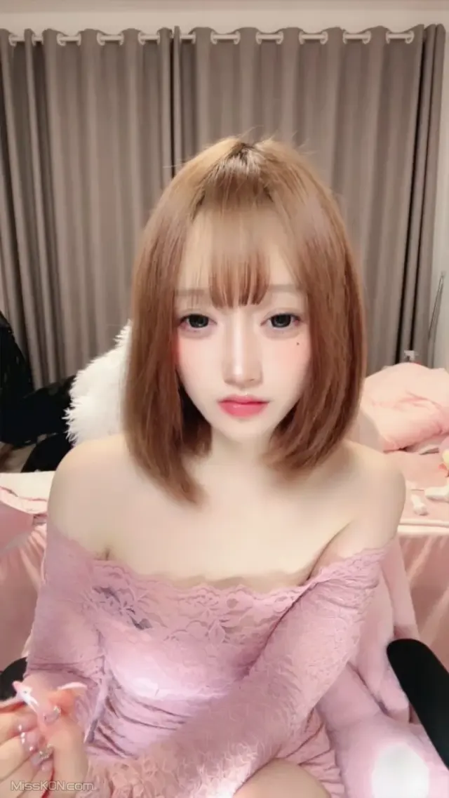 甜心兔: 绝美女大生 劲爆抖音热舞裸舞 (46 photos + 5 videos)