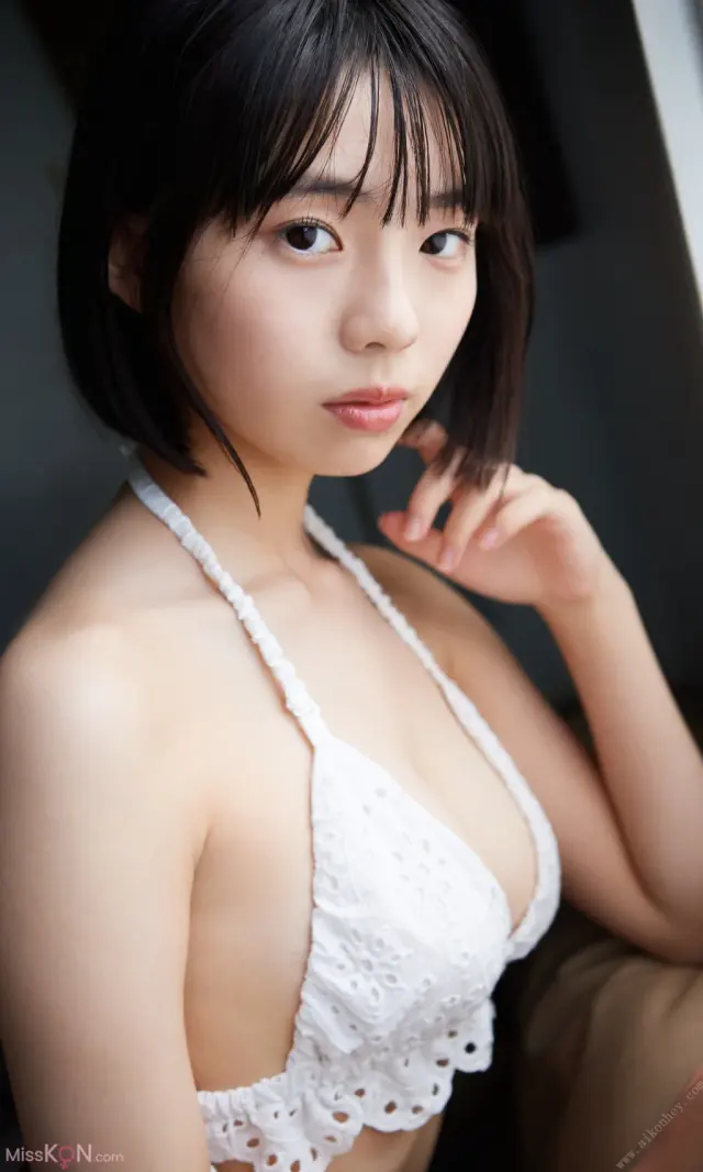 [JP] Kikuchi Hina (菊地姫奈): 週プレ Photo book 「20th Anniversary Vol.1」 (180 photos)