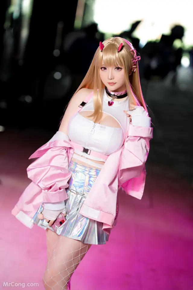 Coser@星之迟迟Hoshilily: 毒蛇 (34 photos)