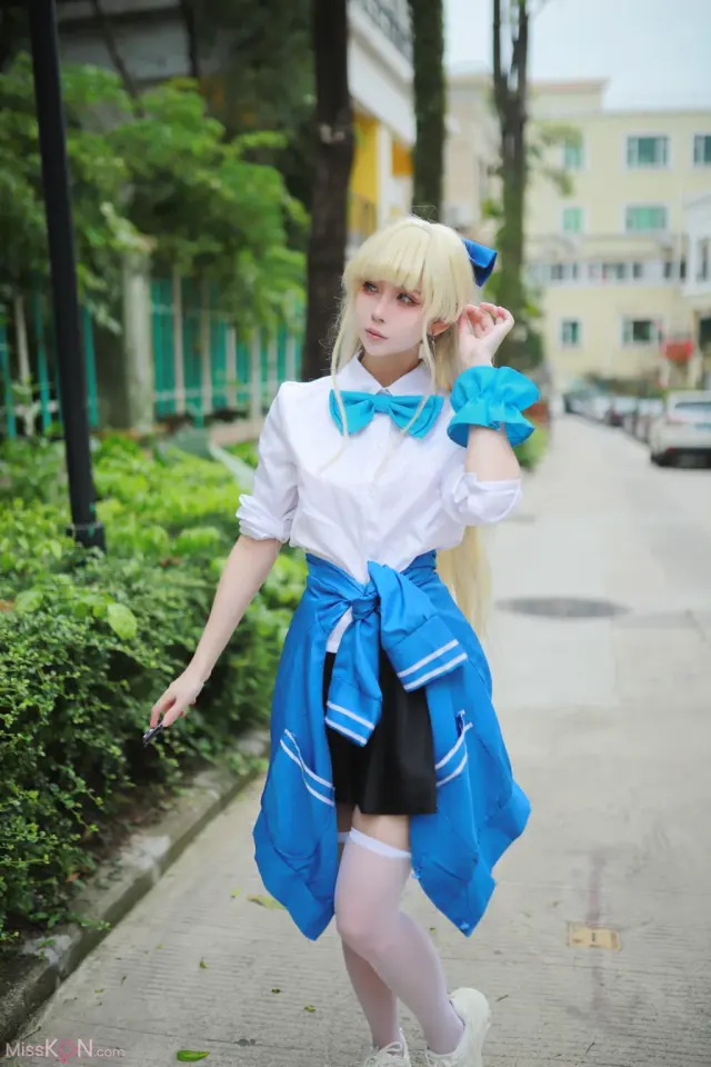 Coser@上杉绘梨落: 蔚蓝档案 飞鸟马时 校服 (46 photos)