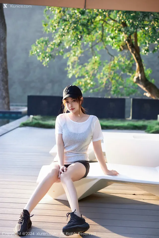 Xiuren秀人网 No.9549 养乐多Doll (51 photos)