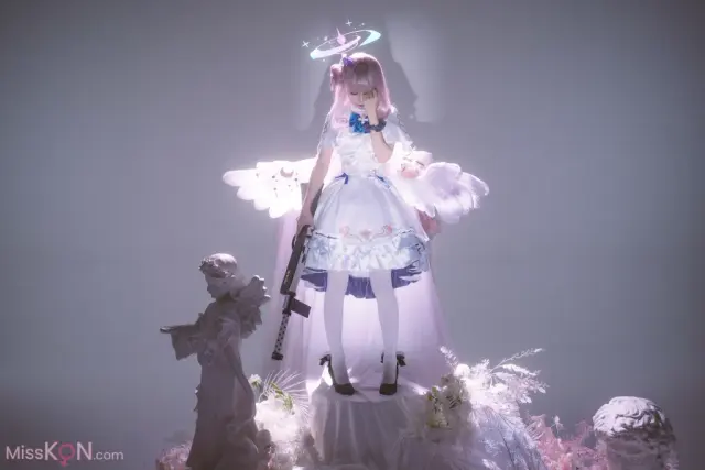 Coser@矢量鱼: 蔚蓝档案 圣园未花 (27 photos)