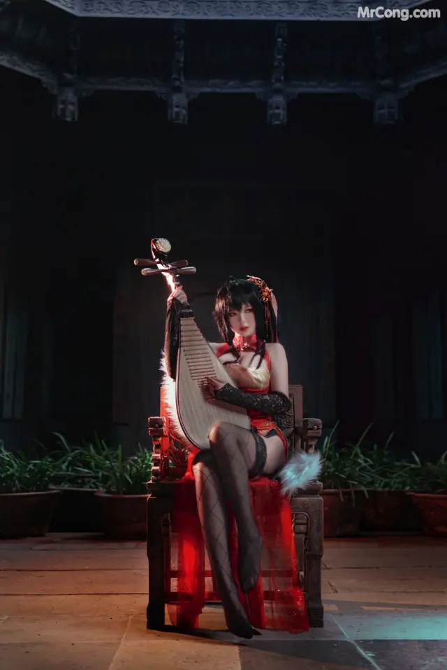 Coser@半半子: 大凤旗袍 (40 photos)