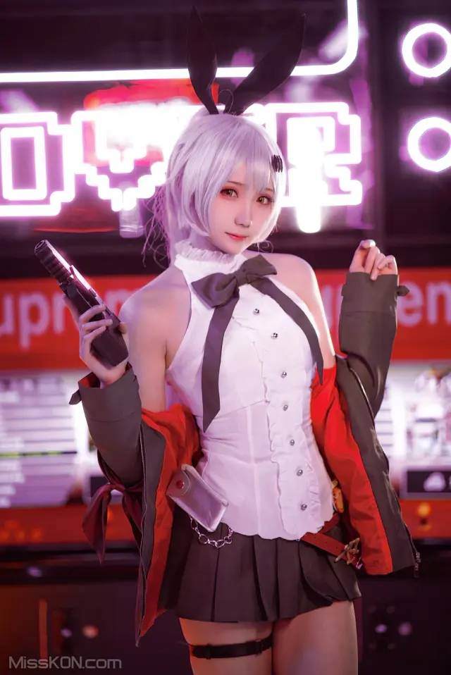 Coser@瓜希酱: 少女前线 FN-57 Five-seveN (22 photos)
