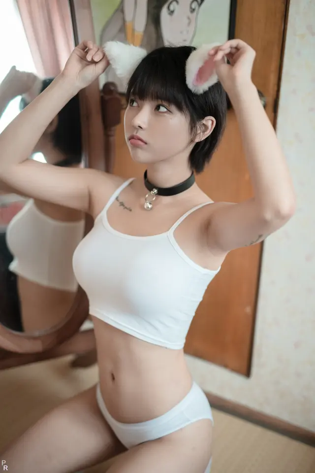 [PINK] U.Hwa (은유화): My Cat (206 photos + 2 videos) Sexy Girls