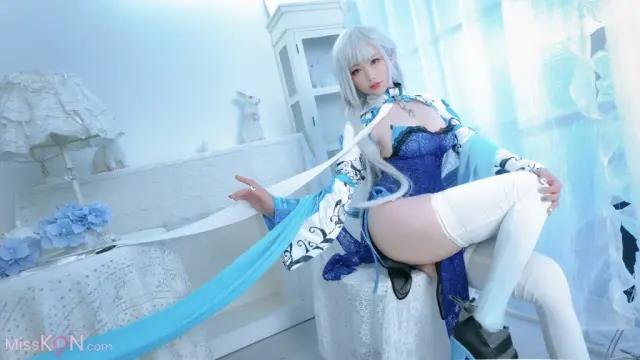 Coser@樱岛嗷一: 贝尔法斯特旗袍 (15 photos)